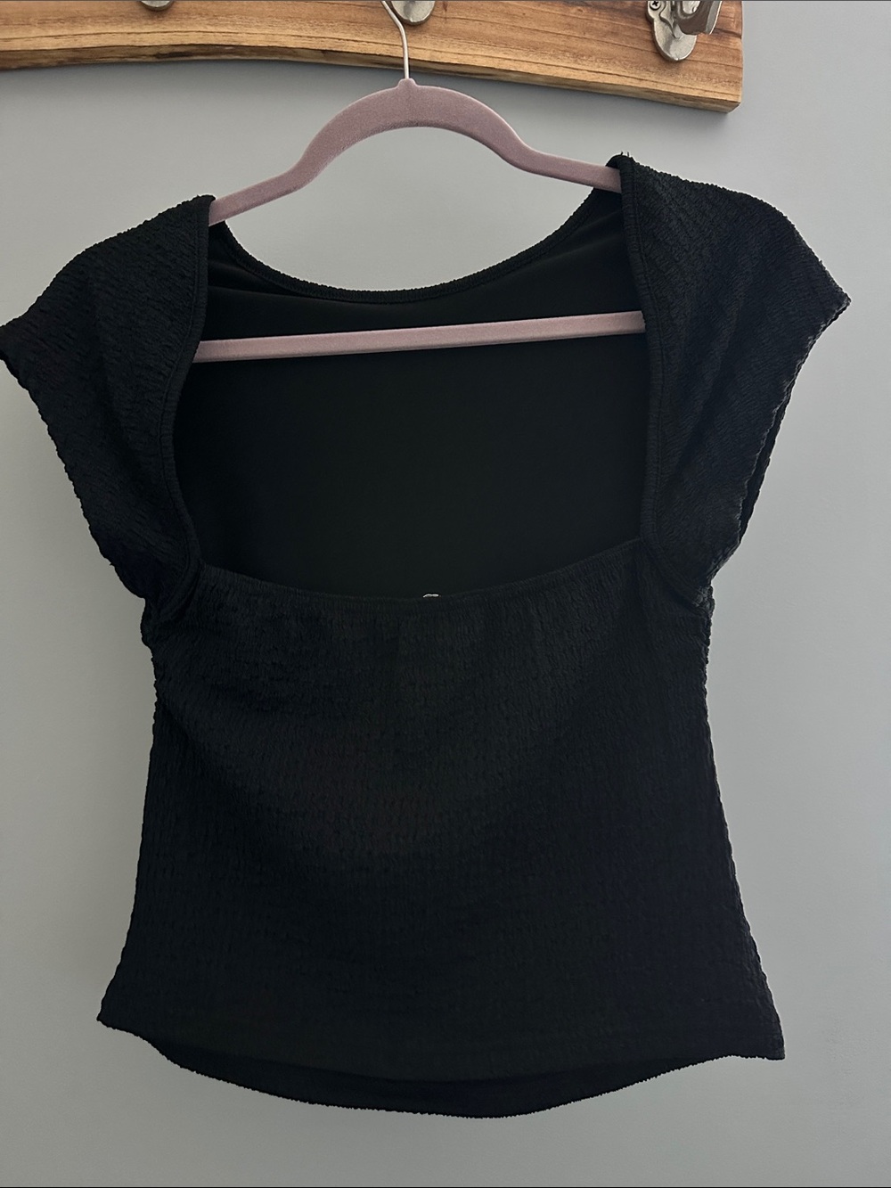 ASTR Black Short-Sleeve Textured Top - Picture 2 of 4